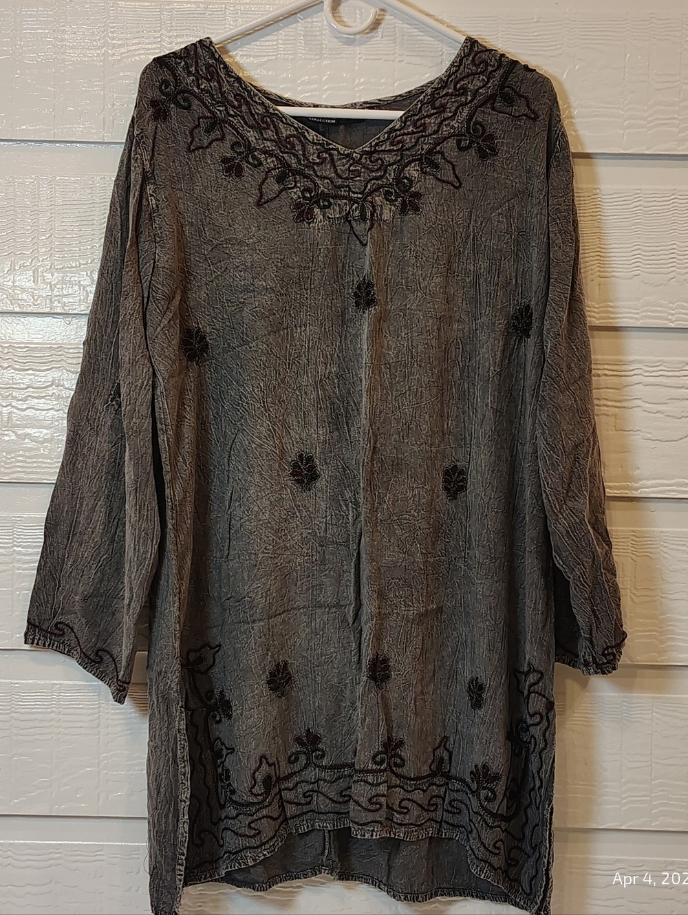 Black Acid Wash Tunic Women LG Lightweight Embroidered Boho Cottage Whimsygoth